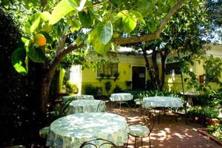 Hotel In Santa Barbara Secret Garden Inn And Cottages Ticati Com
