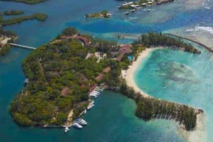 Fantasy Island Beach Resort, Dive and Marina 