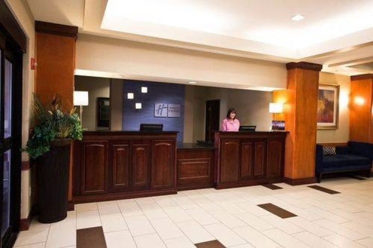 Hotel In Urbandale Holiday Inn Express Suites Urbandale - 